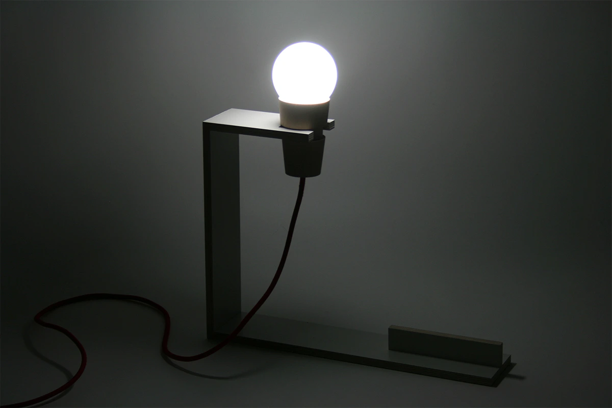 CORCHETE lamp by Cuatro Cuatros Product Design Studio